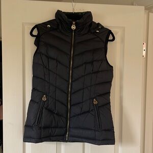 Women's Black Puffer Vest